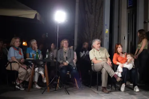 Makedonska promocija „Nevidljive družbe“ - slika 2