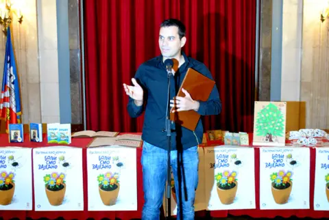 Održana promocija knjige „Gnusoba“ Svetislava Basare - slika 2