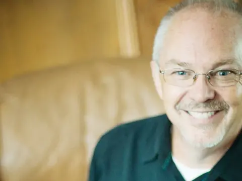 Vilijem Pol Jang: O Postanku, iz ženskog ugla - slika 1