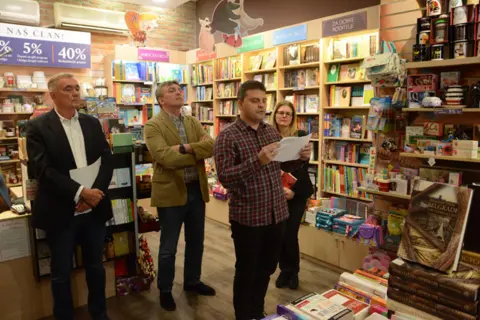 Knjižara Delfi na Terazijama ponela ime Slobodana Selenića - slika 1