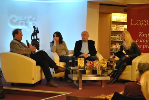 Dame uživale u poeziji Miroslava Antića - slika 1