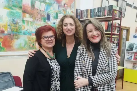 Ana Atanasković predstavila svoja dela u Sremskoj Mitrovici - slika 3