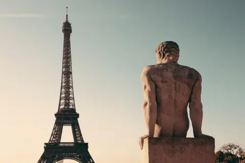 pariz-75