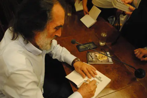 Predstavljena knjiga „Ko je ubio Katarinu“ Vuka Draškovića - slika 5