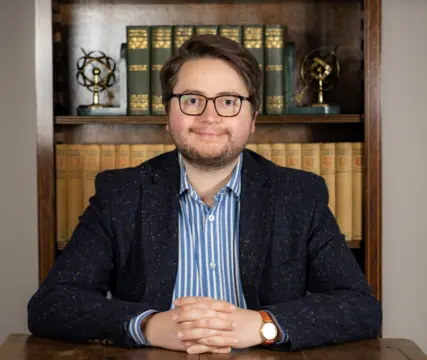 Hari Vitaker odgovara na pitanja čitalaca o poslednjoj knjizi iz serijala „Sedam sestara“ - slika 1