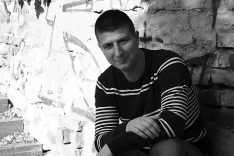 Andrija Jonić – autor nagrađenog romana „Refren“: „Najviše bih voleo da ljudi malo više čitaju sebe!“ - slika 1