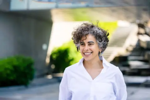 adania20shibli03-Lina20Hindrum2028329