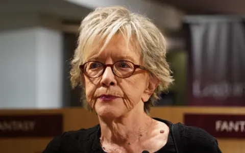 Slavenka Drakulić: Starost je zarazna i smrtonosna bolest, baš kao i život sam - slika 1