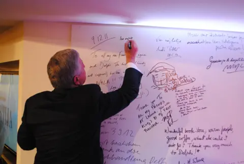 Održana promocija novog romana Vladimira Kecmanovića - slika 2