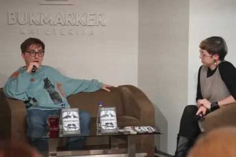 Evociranje uspomena na burnu 1968. godinu – održana promocija knjige „Dve Mice i Novi Beograd“ Mirjane Đurđević - slika 1