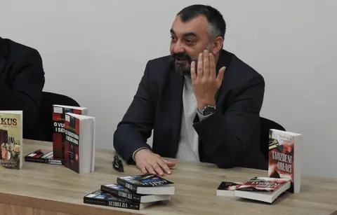 „Zidanje ambisa“ predstavljeno u Doljevcu - slika 2