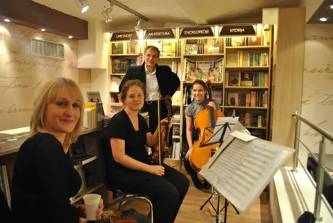 Reli pisaca - slika 1