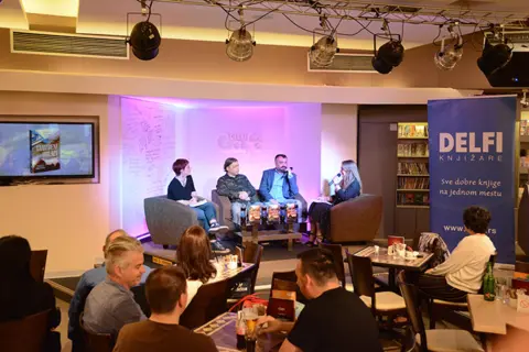 Održana promocija knjige „Gvozdeni oblaci“ - slika 1