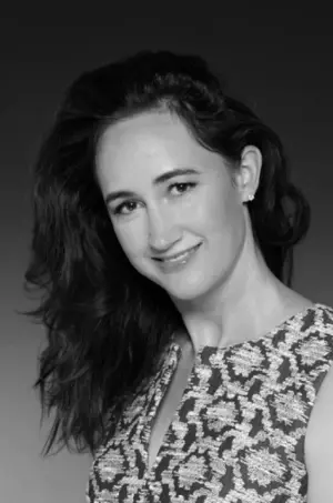 sophie-kinsella-author-pic-2015-credit-john-swannell-low-res