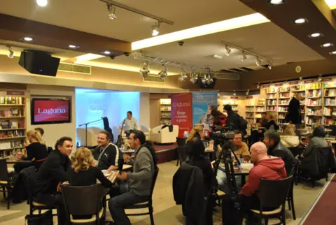 Održana tribina o romanu „Kraj samoće“ - slika 1