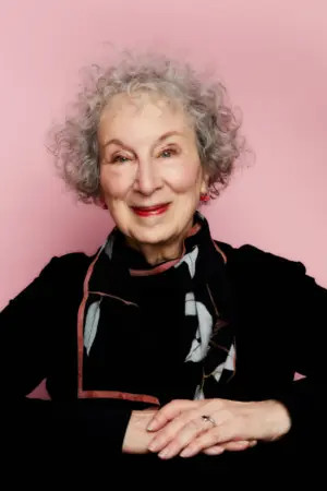margaret-atwood-new-photograph-lmora-03-08-2020-2