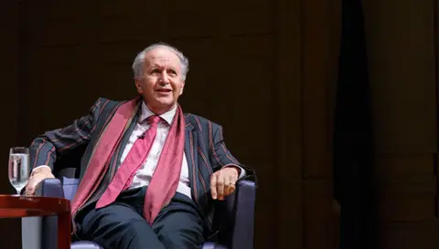 Intervju sa Aleksandrom Mekol Smitom - slika 1