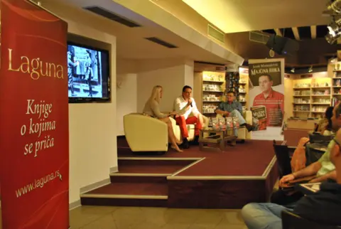 U knjižari Delfi SKC predstavljena knjiga „Šangajska princeza“ kineske književnice Danjan Čen - slika 1