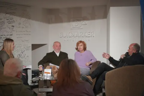 O nekim prohujalim vremenima – održana promocija knjige „Farkaždin“ Ljubomira Živkova - slika 1