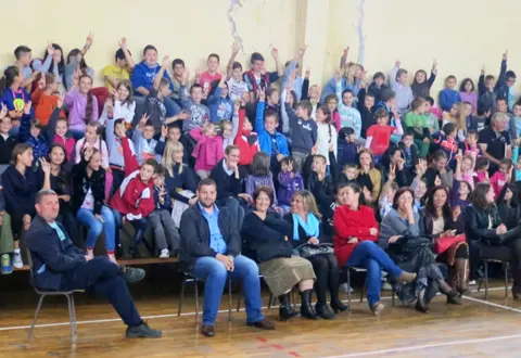 Uroš Petrović povodom Dečje nedelje održao književne susrete širom Srbije - slika 5