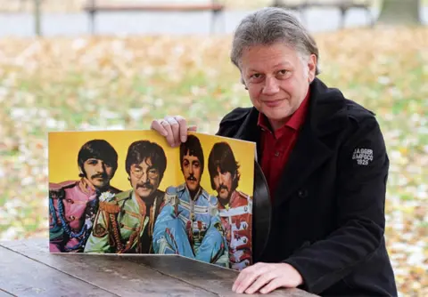 Tri života samotnog vuka - slika 1