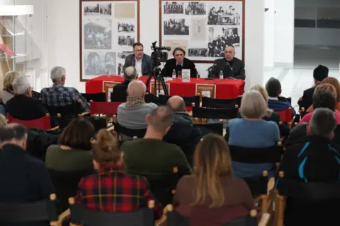 Novi pogled na epohu cara Dušana: promocija knjige Koste Nikolića održana u Kraljevu - slika 2