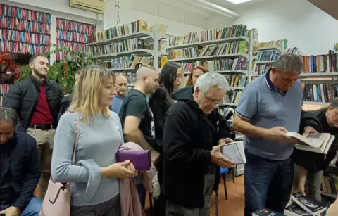 Aleksandar Tešić održao književno veče u Kostolcu - slika 4