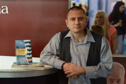 Nikola Malović: Prustov upitnik - slika 1