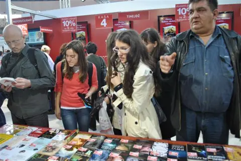 Lagunine knjige iz edicije „Savremenice“ promovisane u biblioteci grada Uba - slika 2