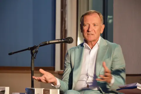 Izuzetno veče sa Goranom Milašinovićem u Kladovu - slika 1