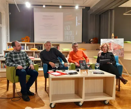 Dobitnik Vitalove nagrade predstavio svoj roman u Novom Sadu - slika 1