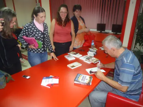 Održana promocija dela Vanje Bulića u Srebrenici - slika 1