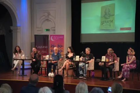 Drugi dan Noći knjige: Ante Tomić i Marina Vujčić u knjižari Delfi SKC! - slika 1