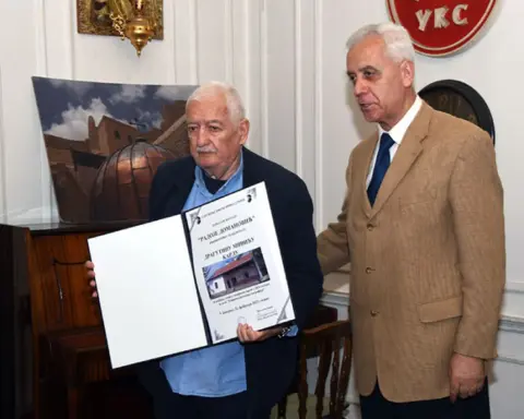 FB-IMG-1745734927643-f04b1fc2-b1bf-49ef-9935-ca27393a40ee