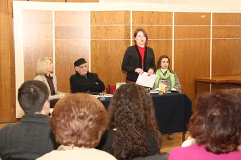 Filip David održao promociju u Biblioteci „Gligorije Vozarović“ u Sremskoj Mitrovici - slika 1