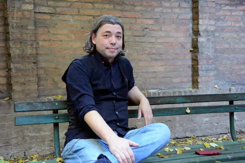 Dejan Stojiljković: Ne verujem ni u kakve misije pisca - slika 1