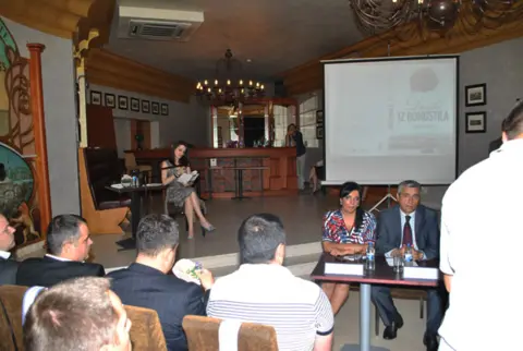 Održana promocija romana „Ogledi o ljubavi i slobodi“ Zorice Kuburović - slika 1