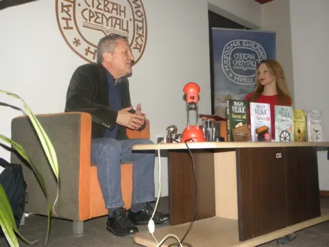 Prošetajte kroz „Black Light“ – Na ovim mestima u Beogradu odvija se radnja novog hit romana - slika 1