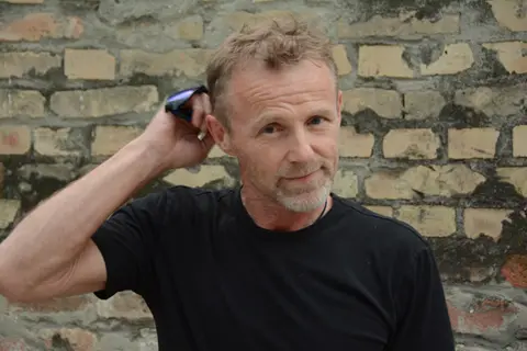 Nesbe: „Moj posao je da ne budem lojalan čitaocima“ - slika 1