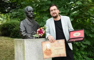 Stefan Tićmi: Prizori sa ukusom i mirisom
